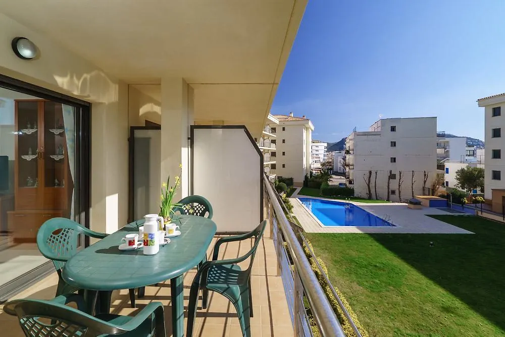 Global Immo 3171 Milleni II Apartment Roses